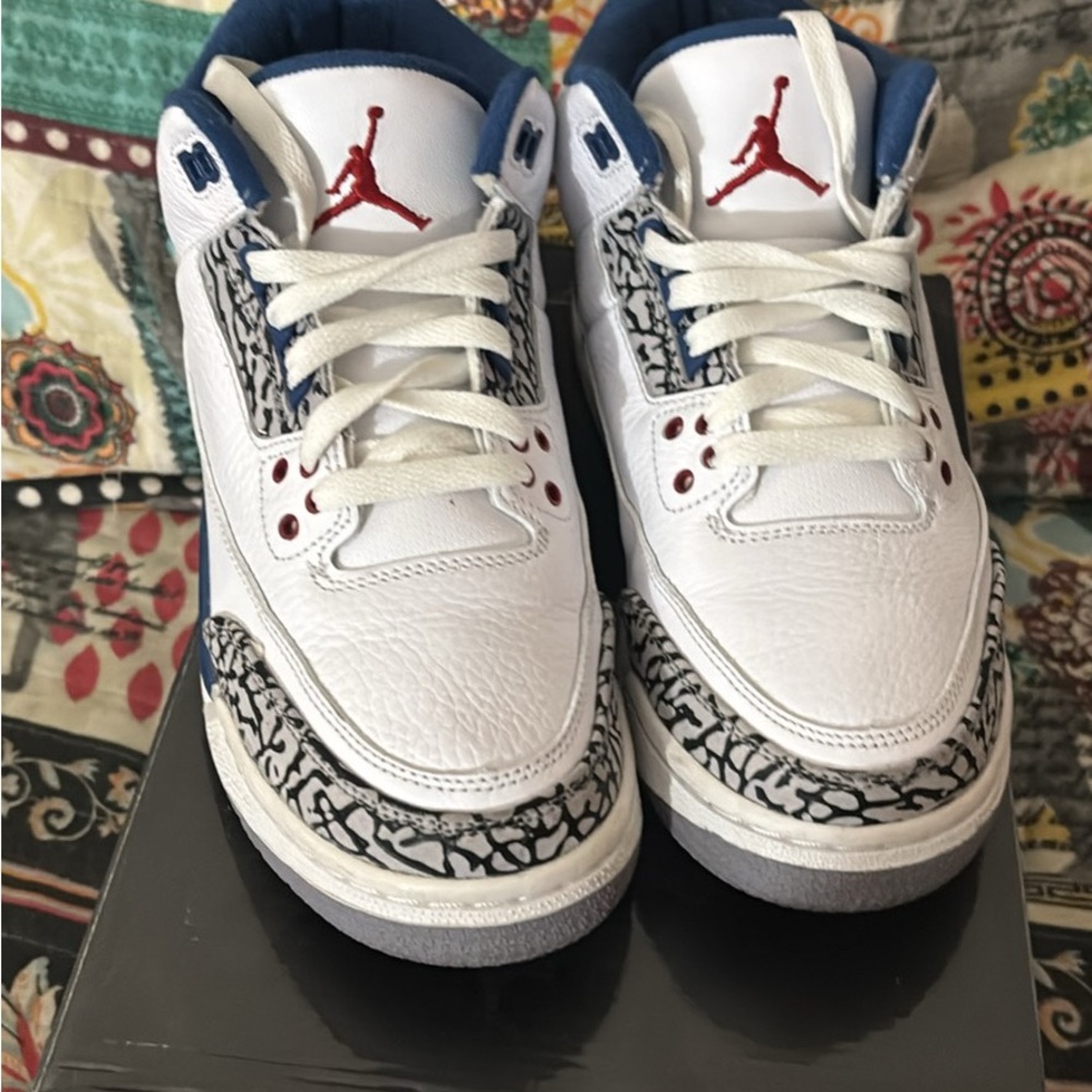 Jordan Kids White/Blue/Red Elephant Print Sneakers